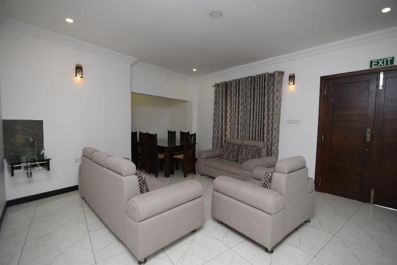 Oyo 256 Subash Hotel Jaffna Luaran gambar