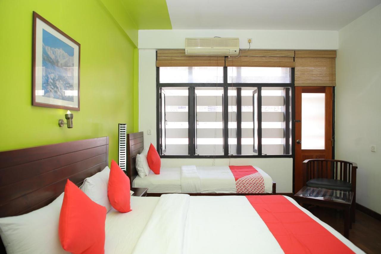 Oyo 256 Subash Hotel Jaffna Bilik gambar