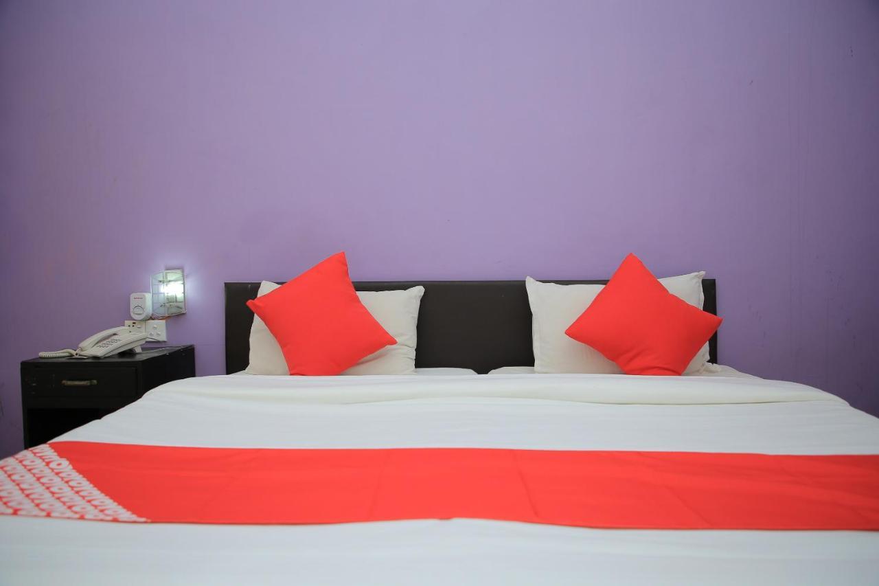Oyo 256 Subash Hotel Jaffna Luaran gambar