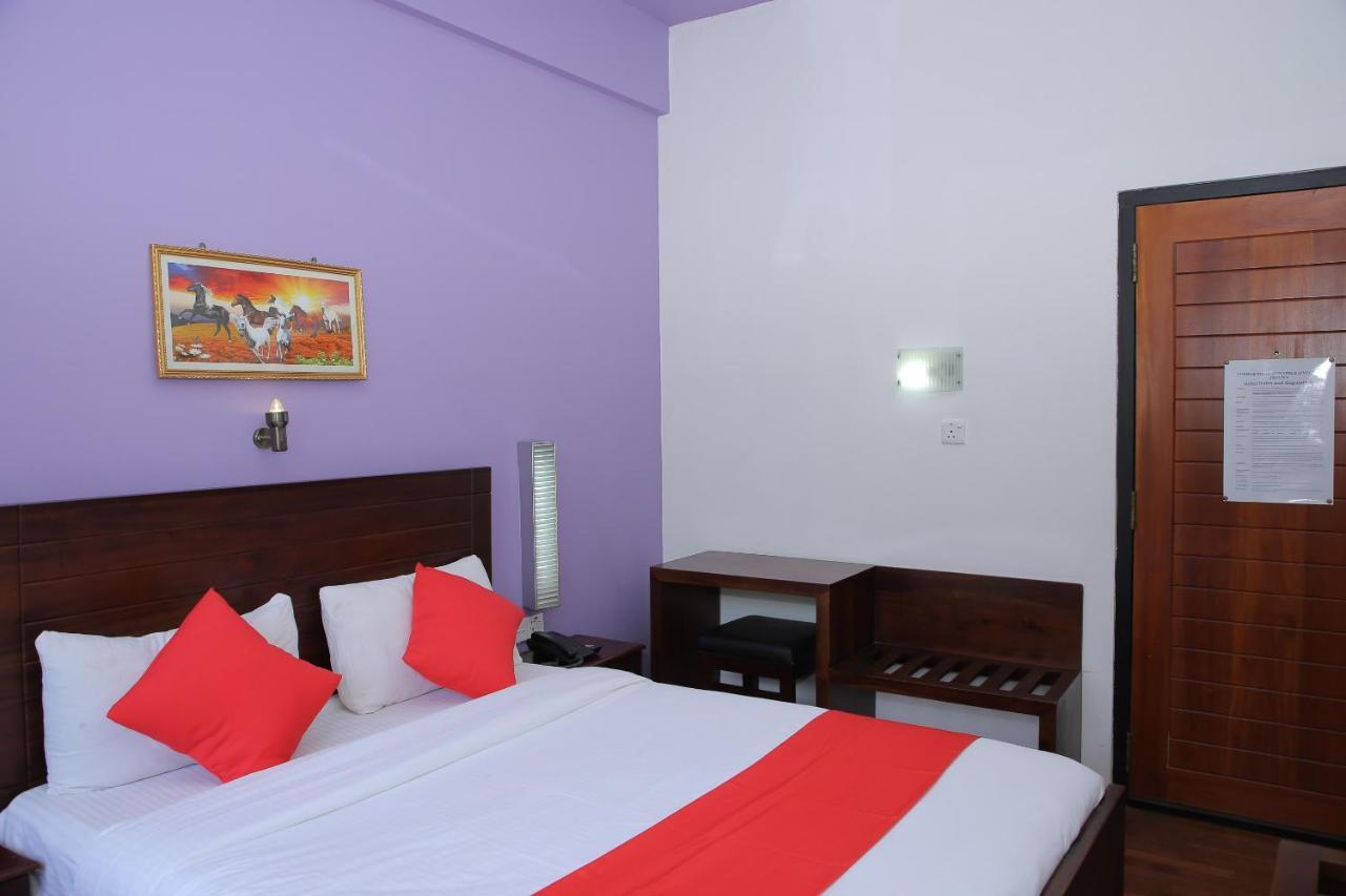 Oyo 256 Subash Hotel Jaffna Luaran gambar